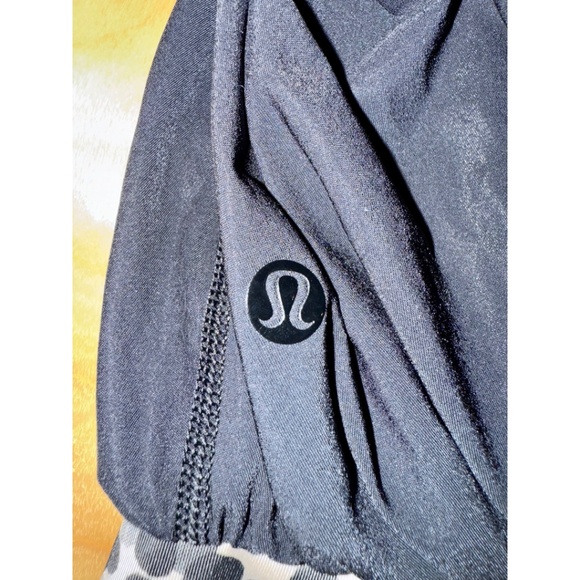 Lululemon Dance To Yoga Leotard in Black/Ace Spot Grain Black/Dottie Dash Grain - Picture 9 of 16